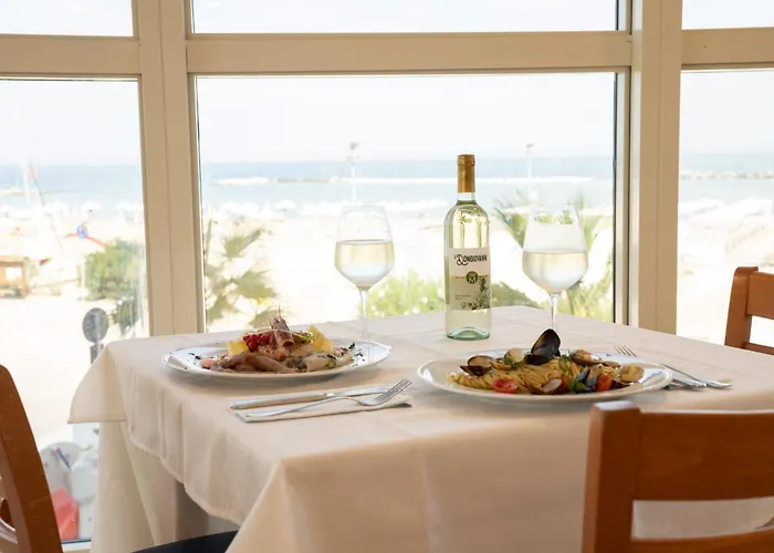 فندق Blue Paradise 3*