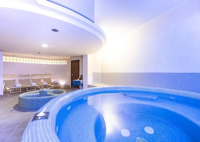 Blue Paradise Hotel 3*